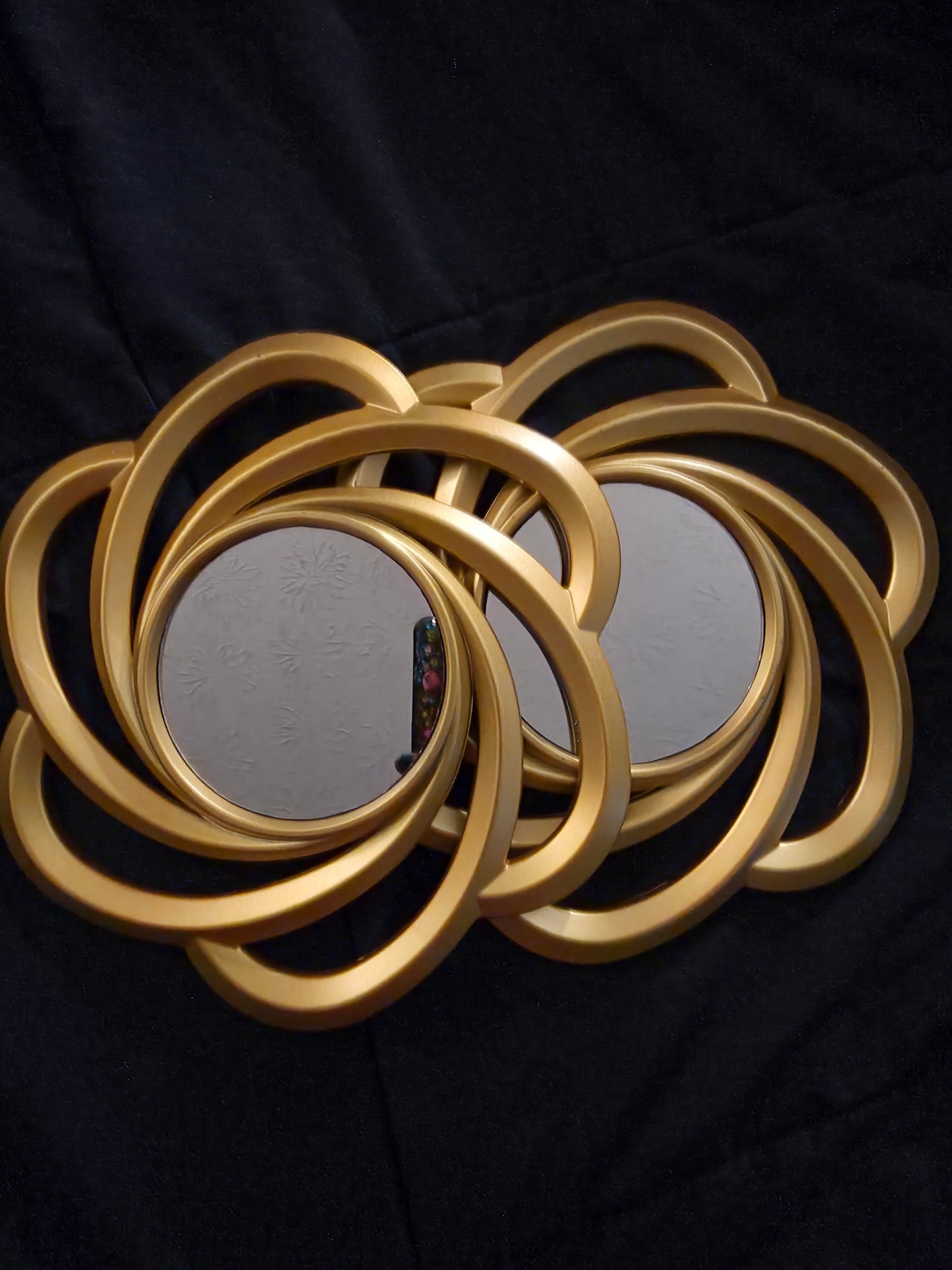 Decorative wall mirror (2pcs set)